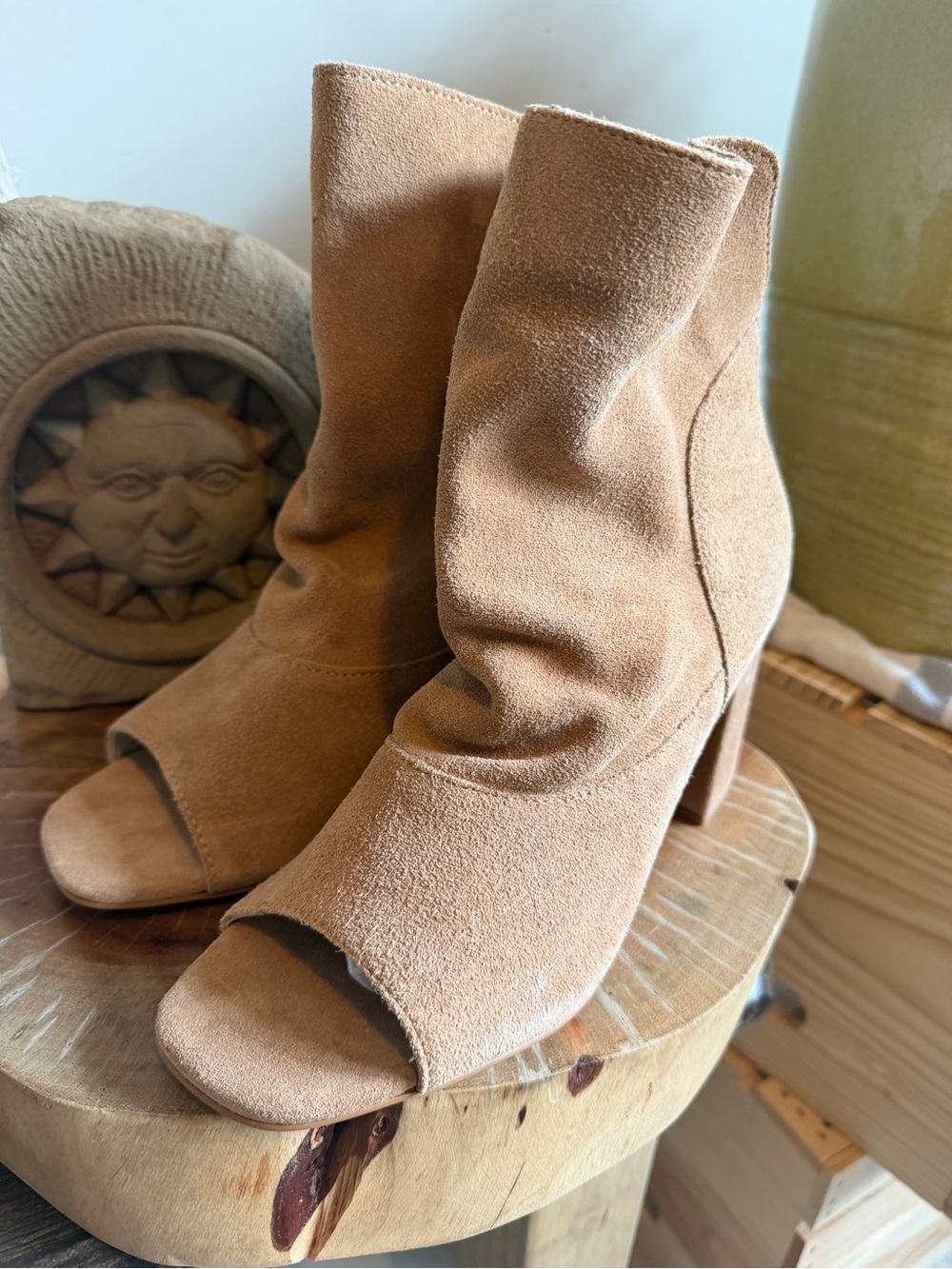 Matisse Gordy Tan Slouchy Suede Peep-Toe Slouch Ankle Boots NWOT